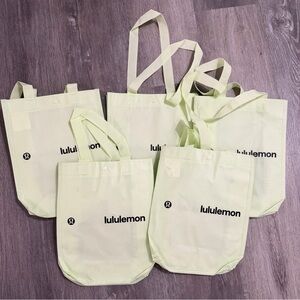 Lululemon light green tote bag